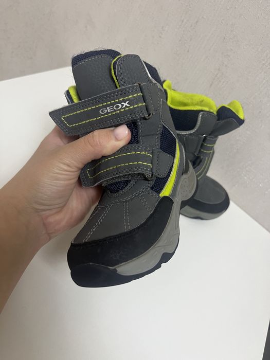 Зимові черевики для хлопчика geox