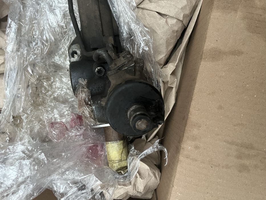 Продам рулевую рейку BMW E90