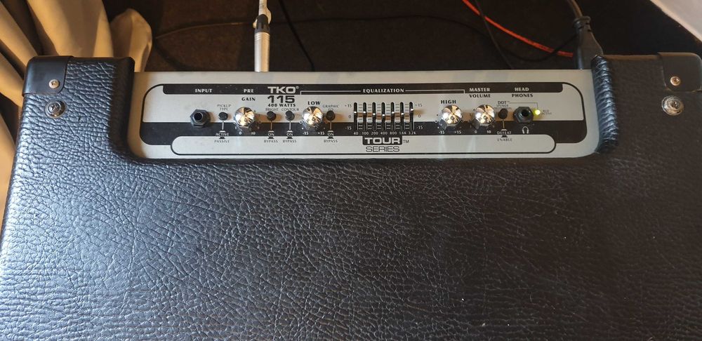 Peavey Tour Series TKO 115 1x15" 400W Bass Combo Amp