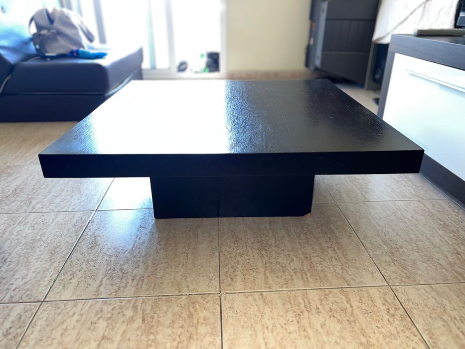Mesa de Centro Quadrada – 90x90cm, altura 30cm – 40€