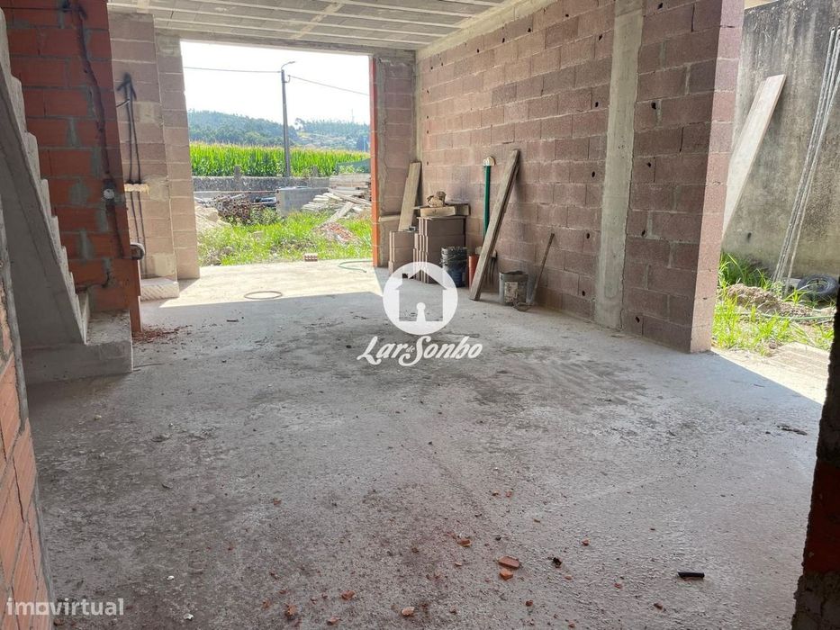Moradia NOVA T3 com garagem e jardim na Junqueira, Vila do Conde