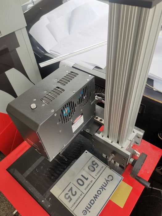 Znakowarka laserowa RMI-UM 1