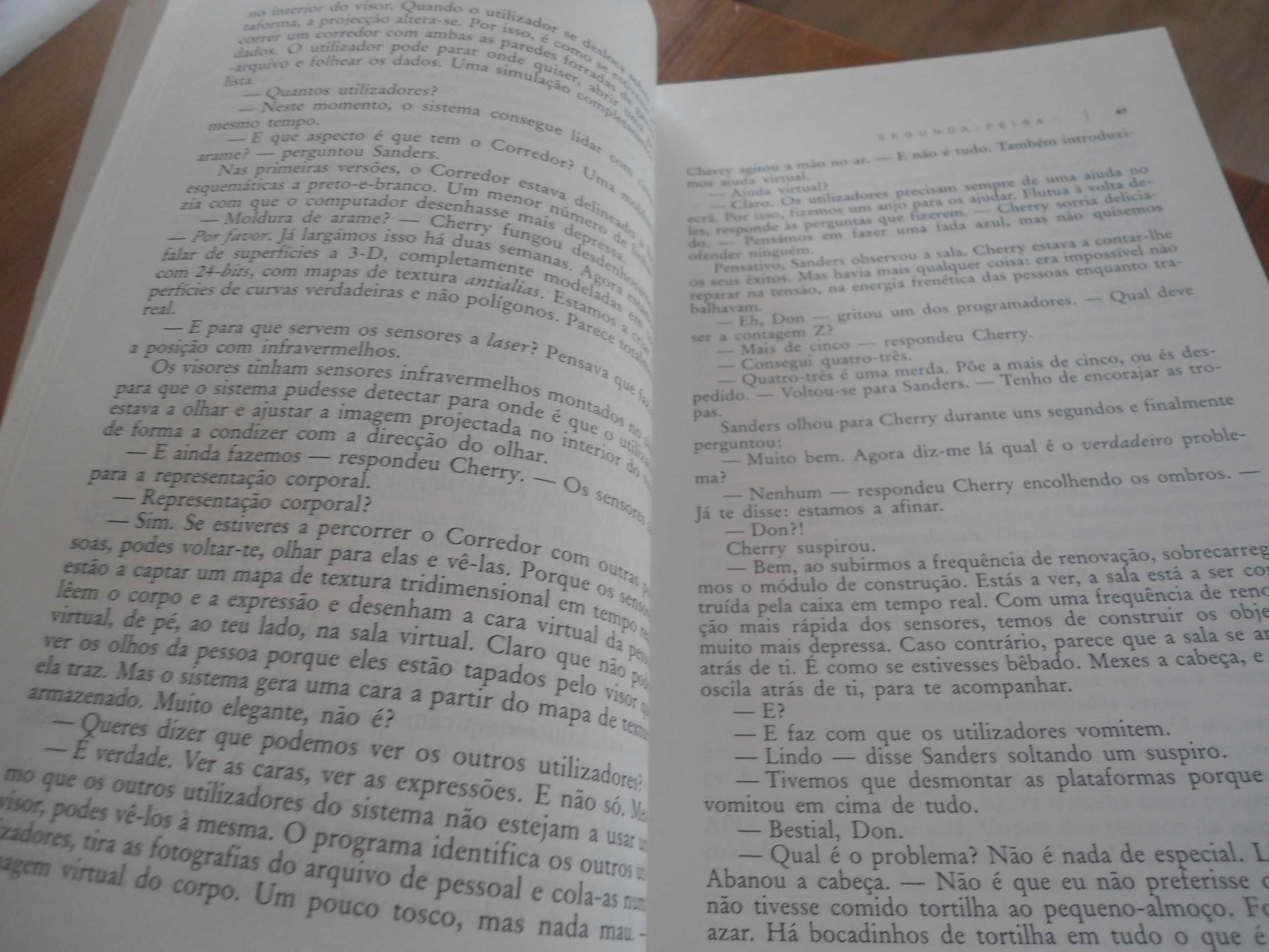 Revelação por Michael Crichton