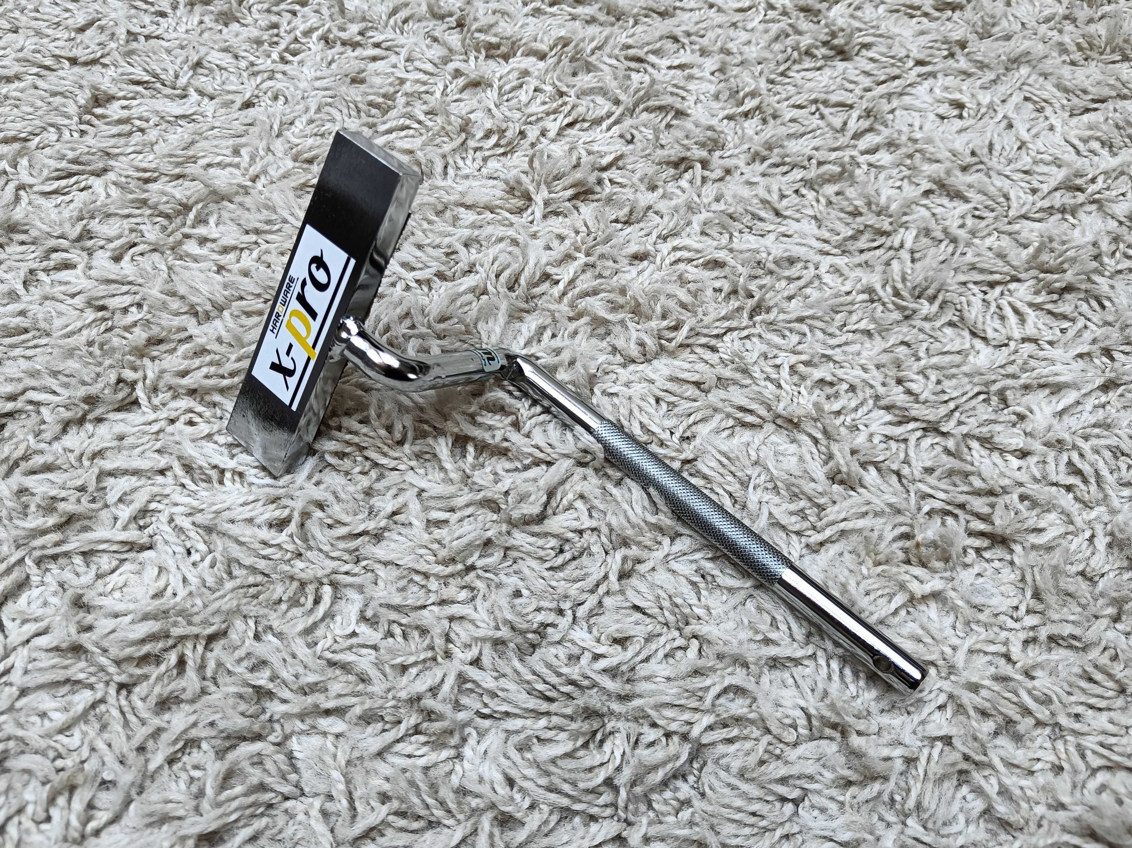 Uchwyt na cowbell do stopy perkusyjnej X-PRO HARDWARE