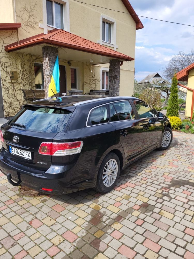 Продам Toyota avensis