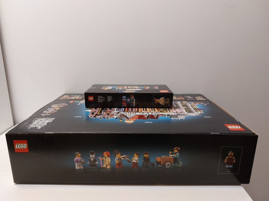 ENVIO GRATIS-LEGO 10350 Tudor Corner + 40757 Corner Kiosk (Icons)