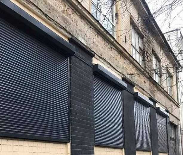 Сталеві ролети захисні та антівандальні