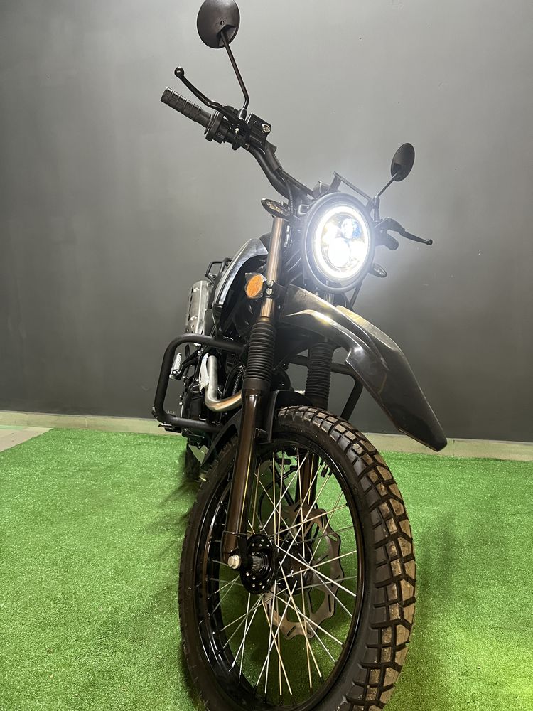 Мотоцикл Spark Sp250 D-3Tracker