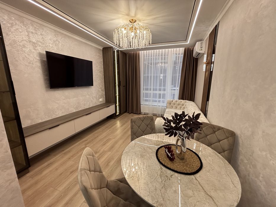 2 кімнатна квартира Паркова Алея