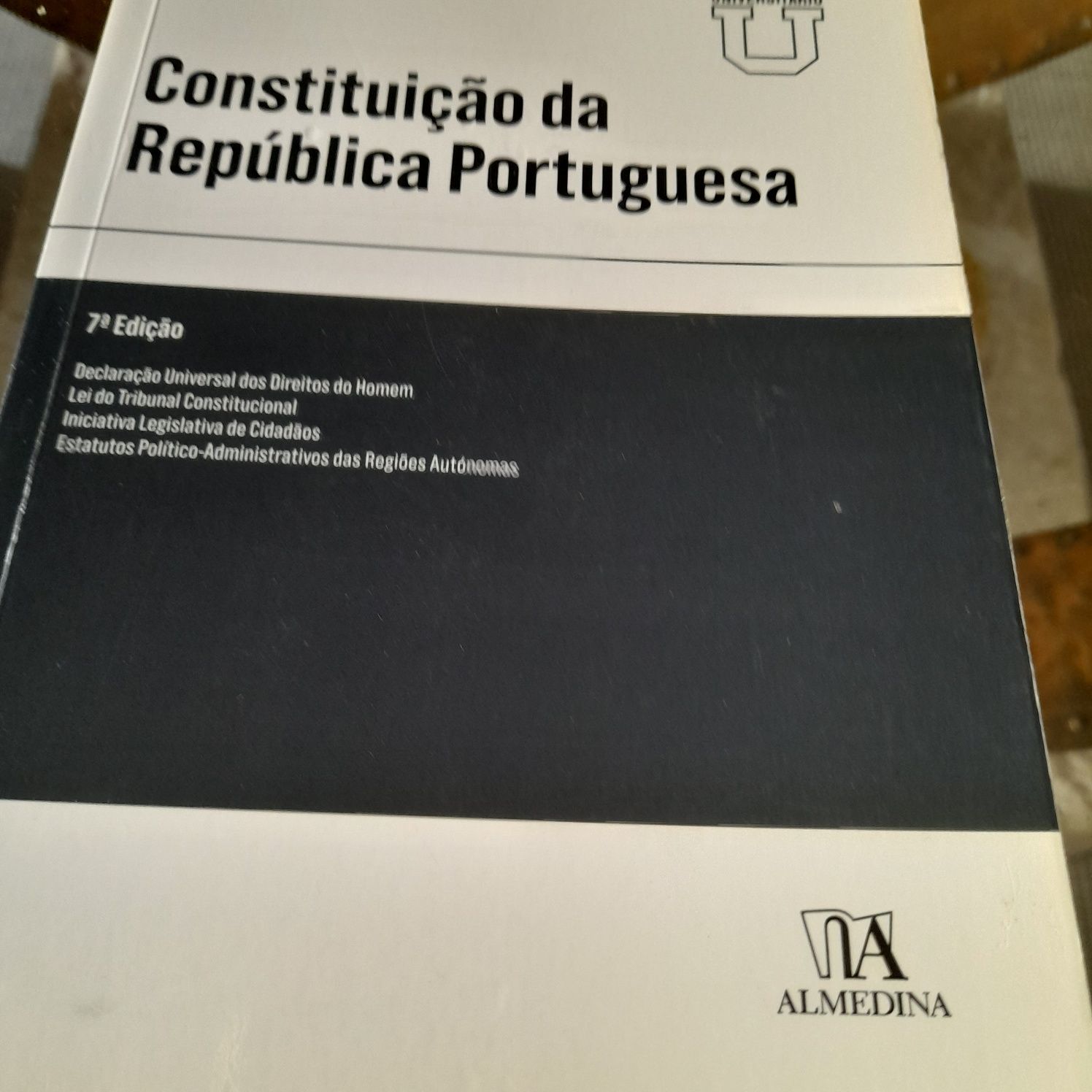 Livro a constituição da República portuguesa