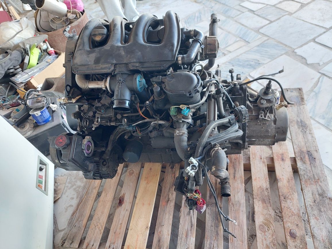 Motor e caixa de Peugeot 206 1.9D