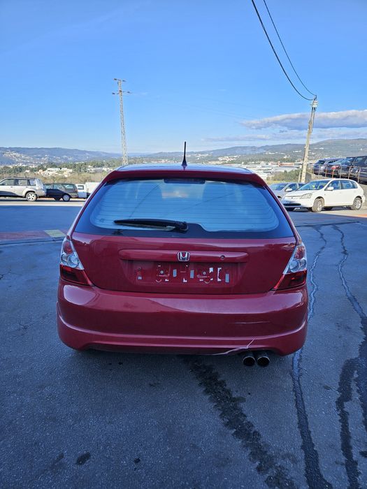 Honda Civic VII 1.6i de 2006 para peças 
Não vendo comp