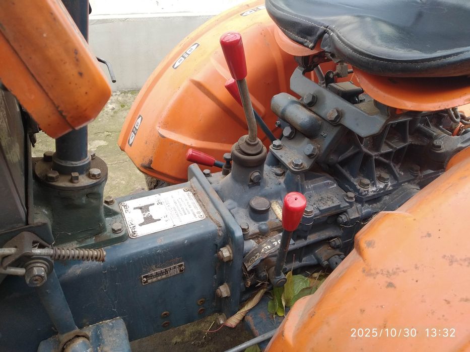 Мини трактор KUBOTA B6000 минитрактор