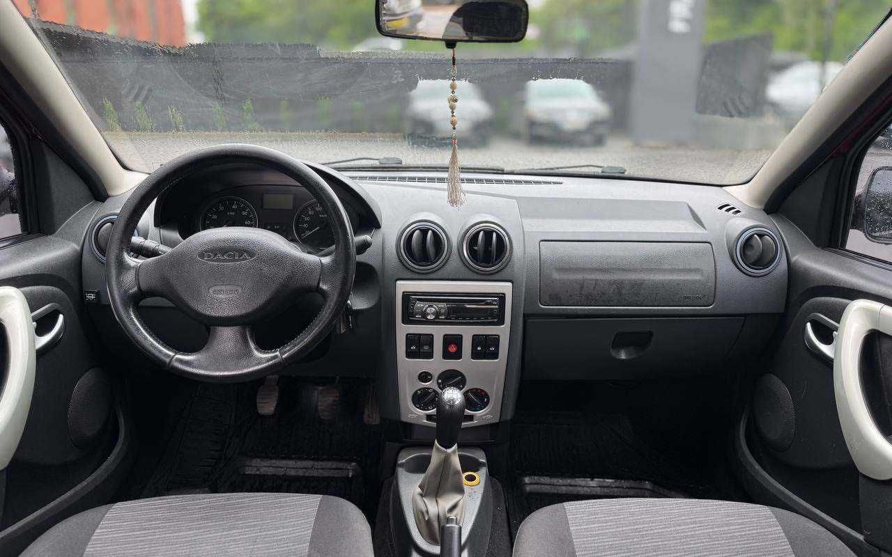Dacia Logan 2006