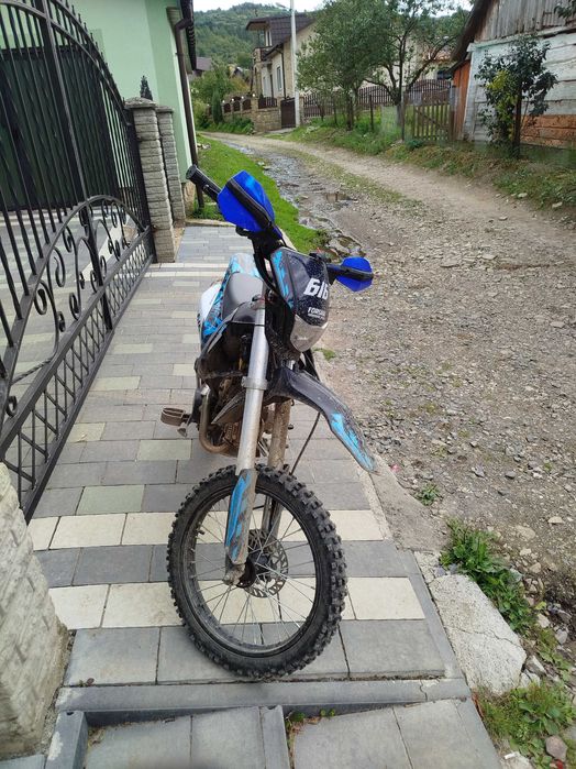 Піт     байк   технічно.    справний.   Стан.  Сів поїхав