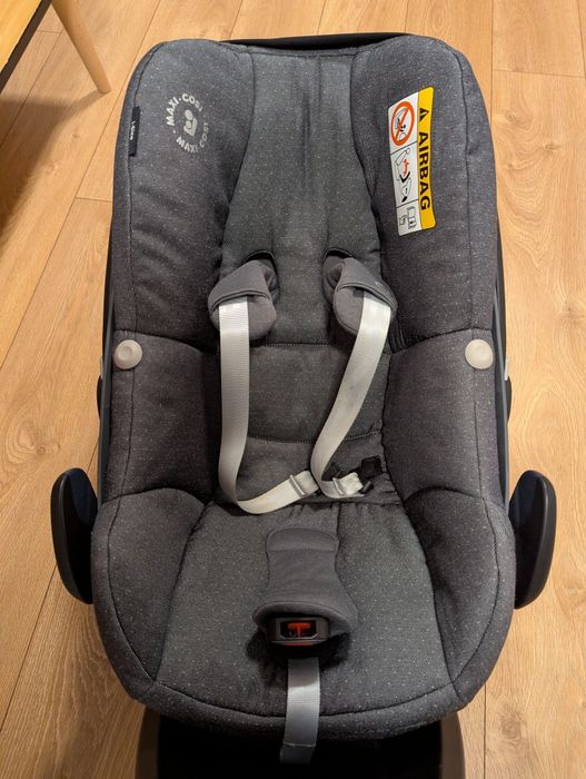 Maxi Cosi pebble pro + baza FamiliFix 3. Fotelik samochodowy 45-75 cm.