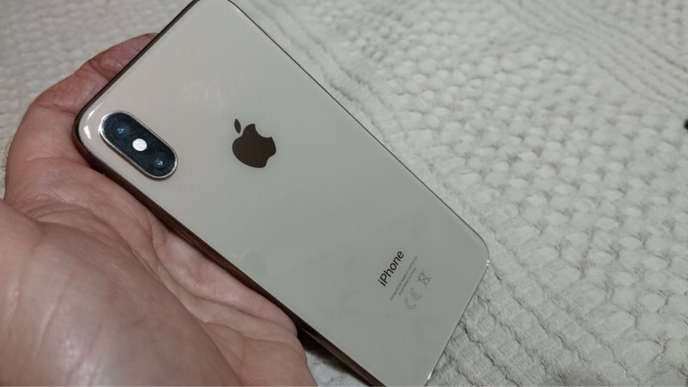 Продажа iPhone XS gold 64Gb