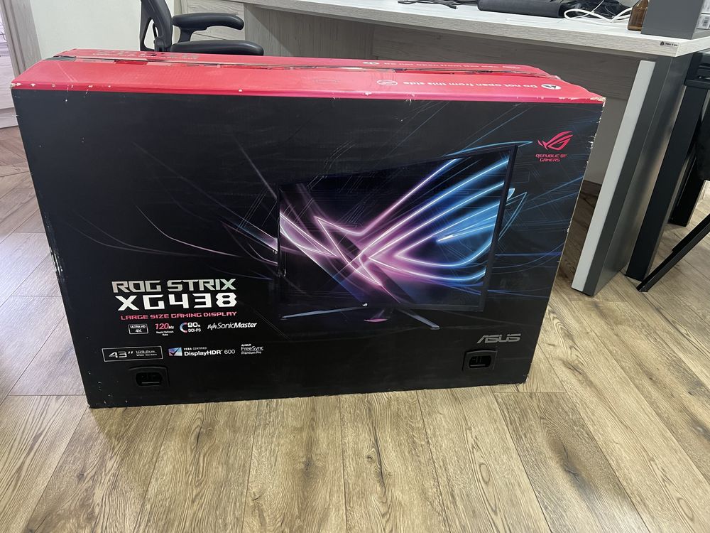 Монітор Asus 43 в ідеальному стані