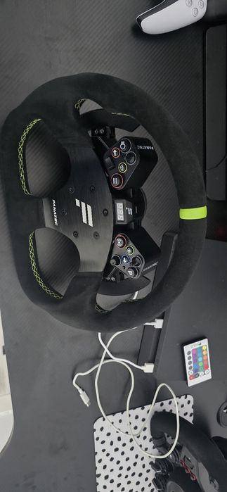 Volante fanatec.