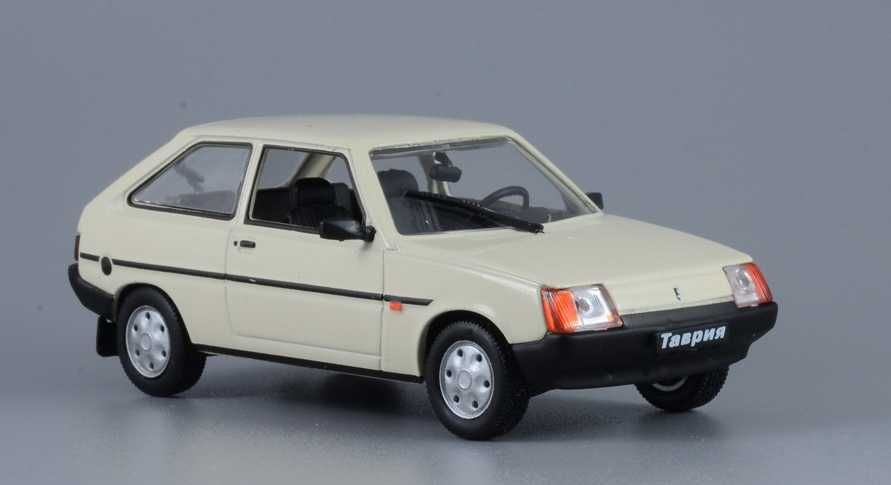 ЗАЗ 1102 "Таврия" - игрушка от DeAgostini из серии Автолегенды СССР