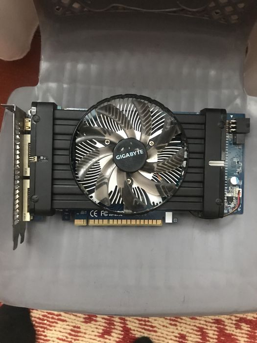 Відеокарта GV- N450D3-1GI