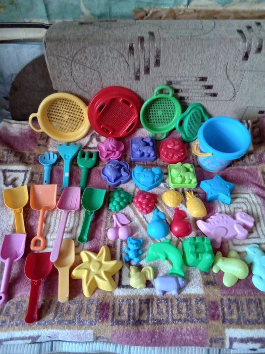 Лот Паски, ведро, лопатки