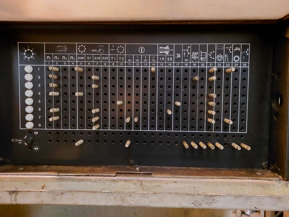 Automat tokarski ATD-63