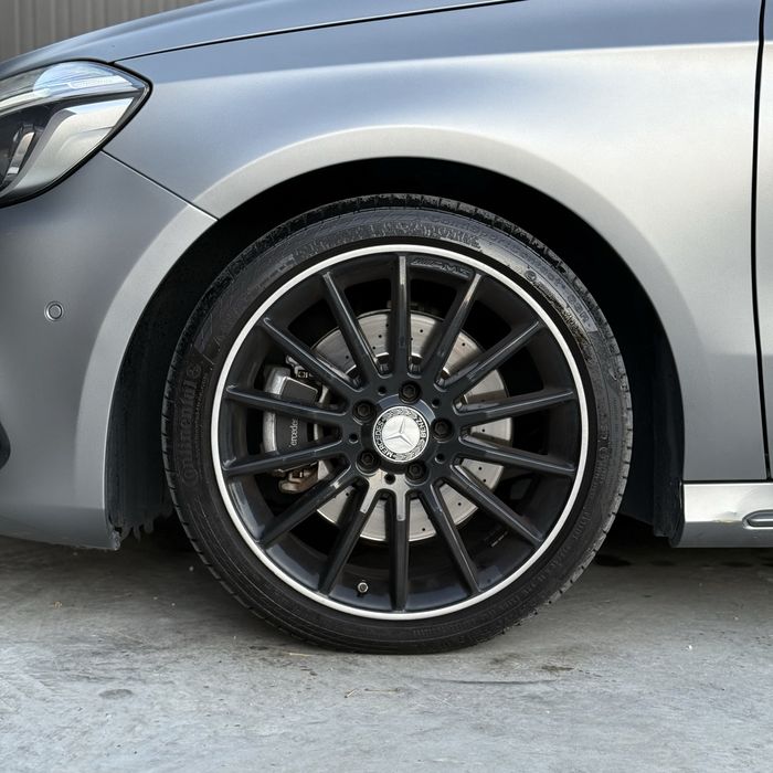 Mercedes A220 AMG | Nacional | Automático |