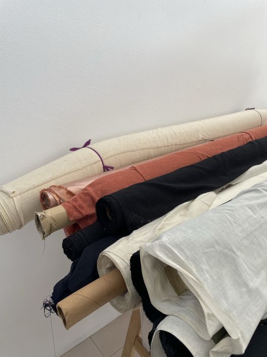 Tecidos e malhas a 1€/metro