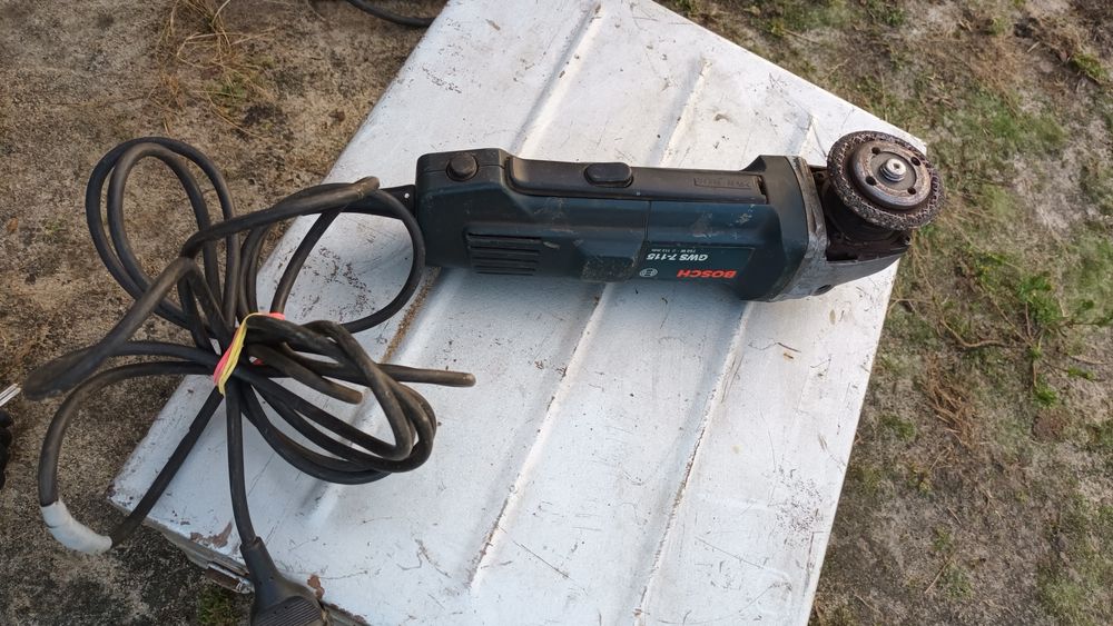 Продам  професійні   болгарки.