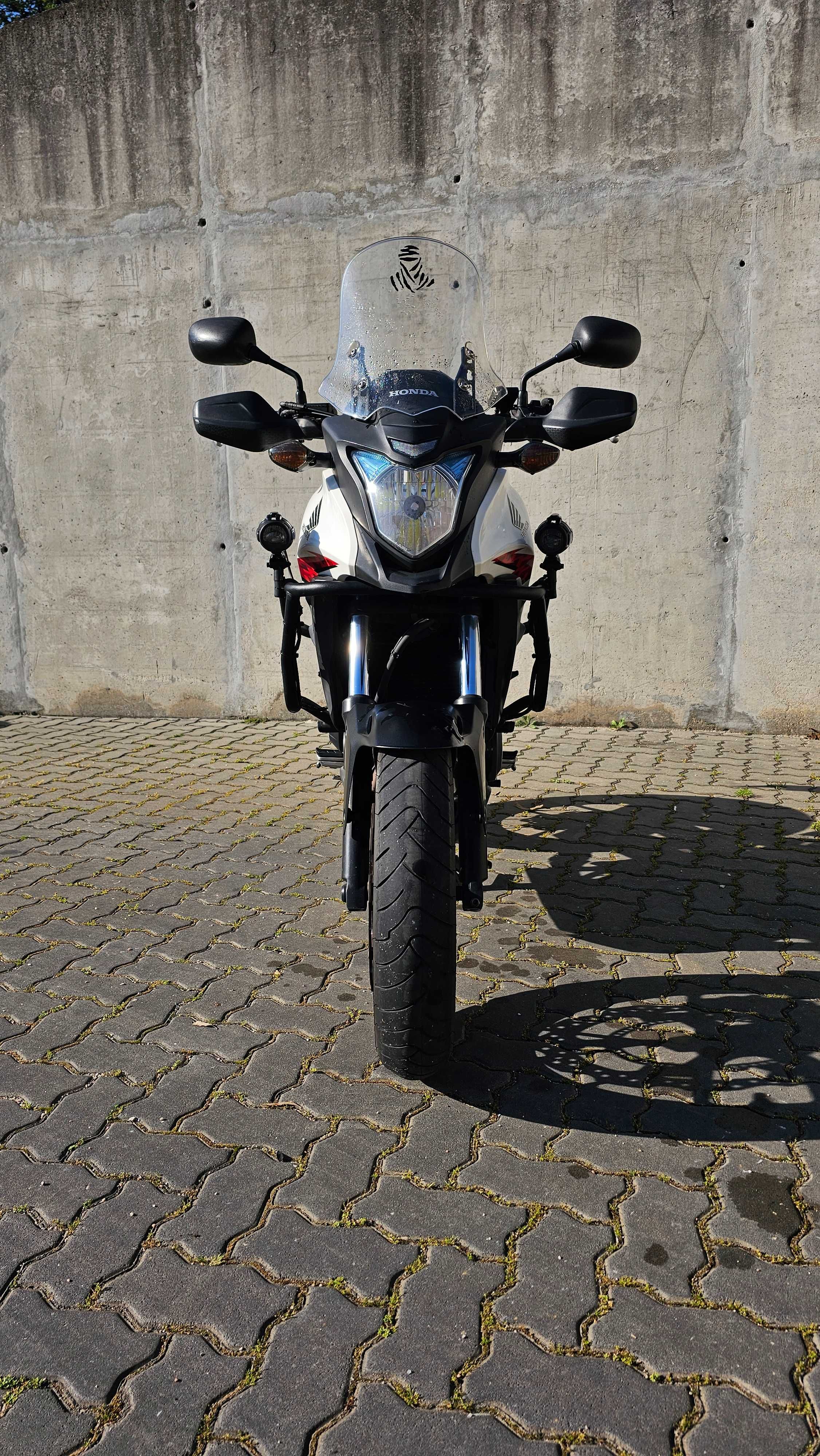Honda CB500X (Ninguém diz ser do ano que é!)