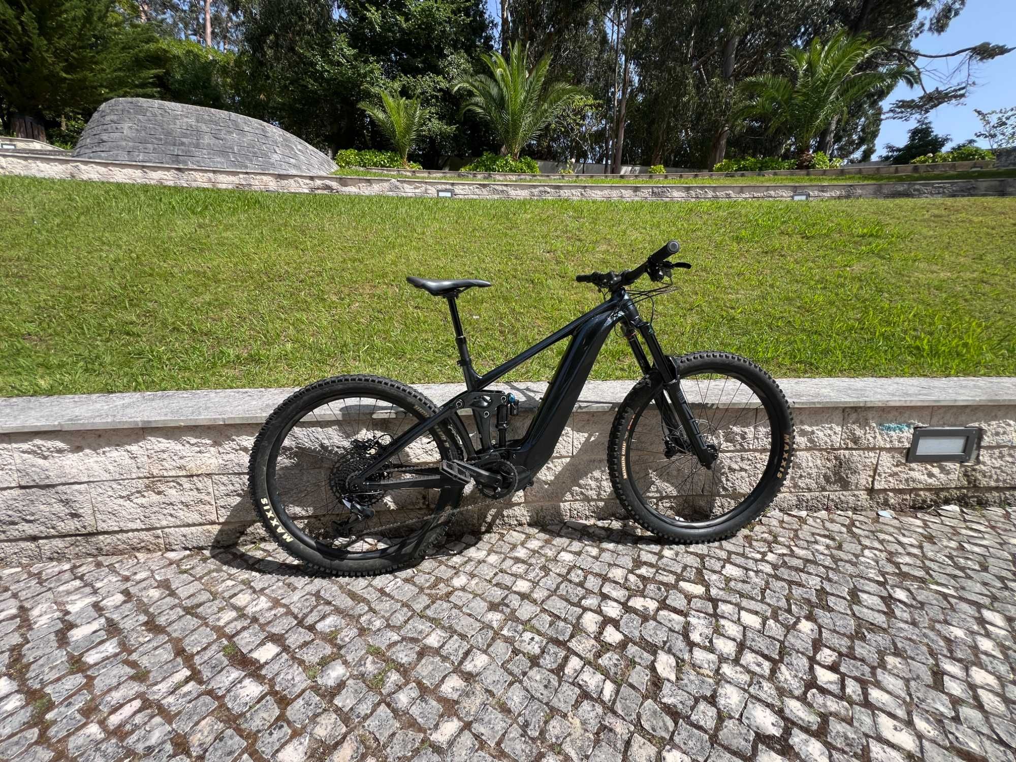 Giant Reign E+ 2 MX Pro Bicicleta MTB Elétrica