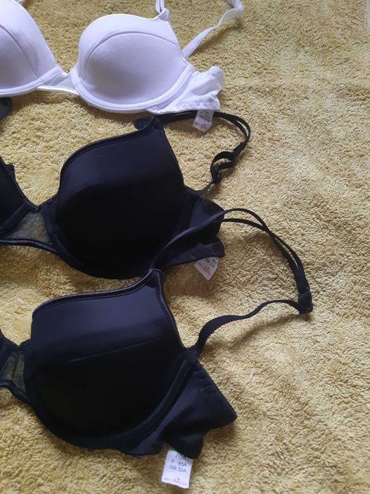 Бюстгальтер Милавица с формованной чашкой.