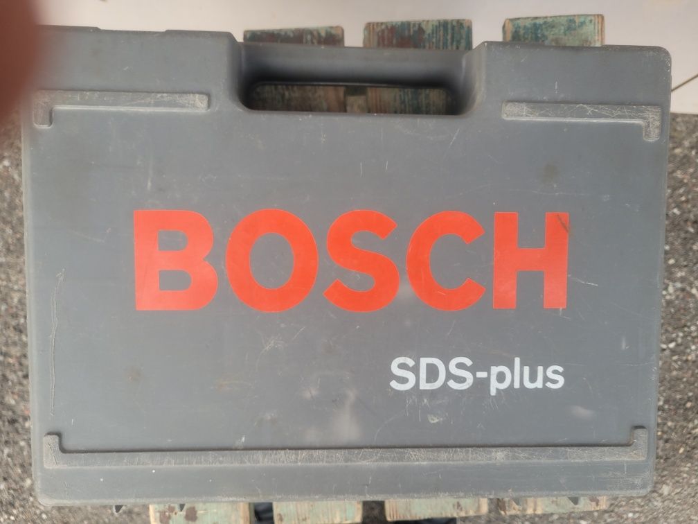 Перфоратор Bosch 160 R