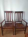 2 Cadeirões de madeira