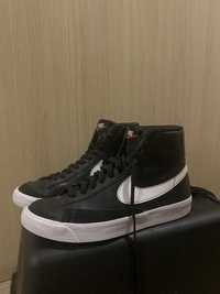 Tramki Nike blazer