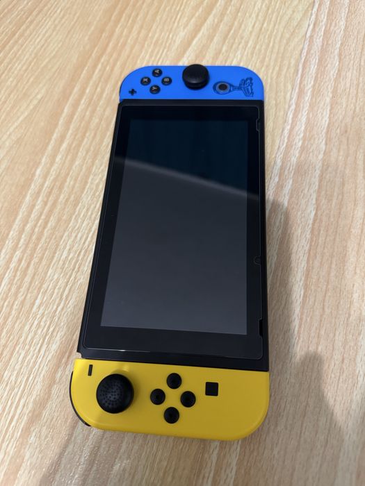 Ігрова консоль приставка Nintendo Switch Fortnite Edition