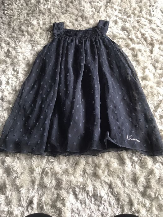 Vendo dois vestidos de menina 6anos