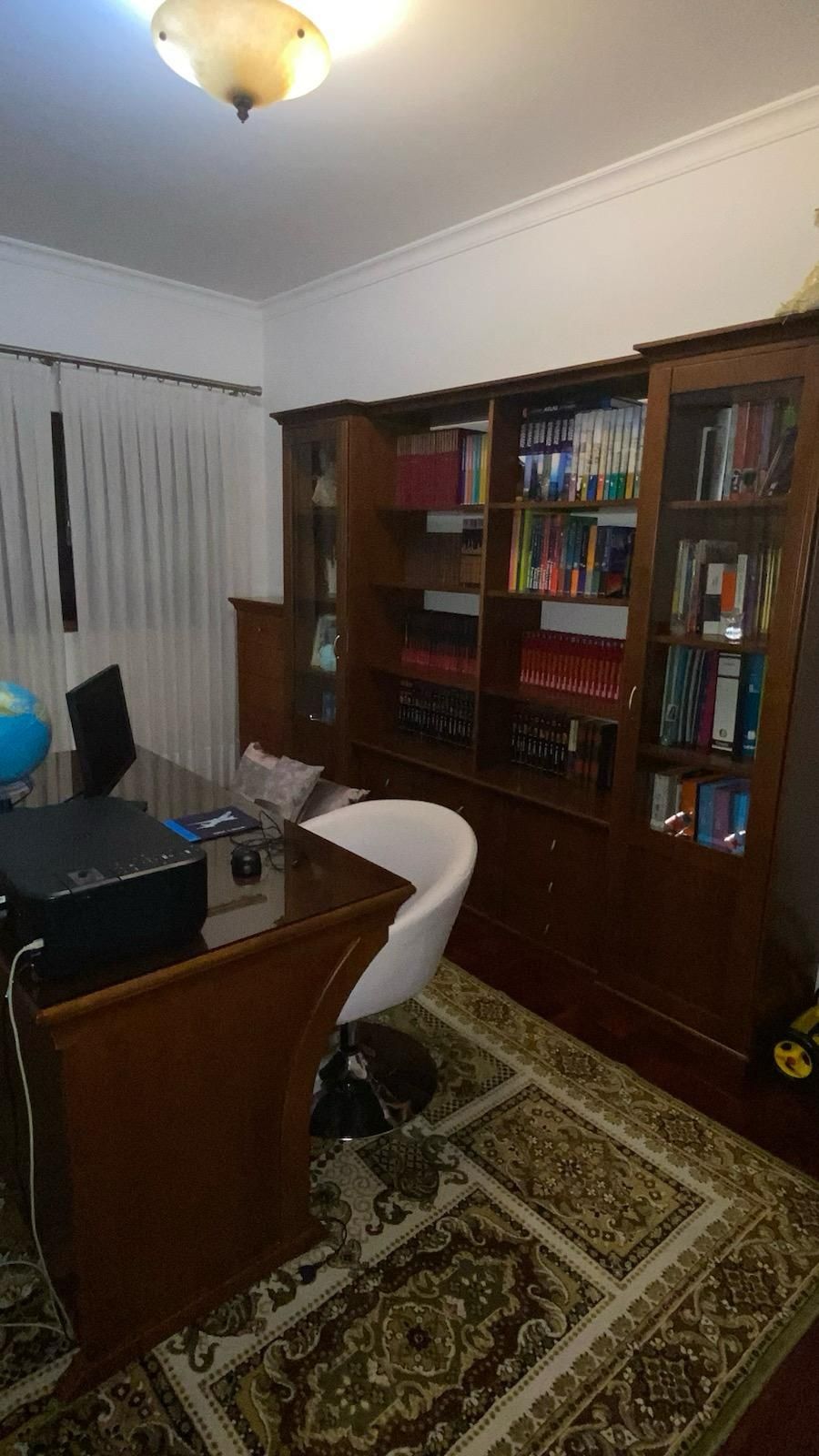 Estante escritorio e secretaria com bloco de gavetas