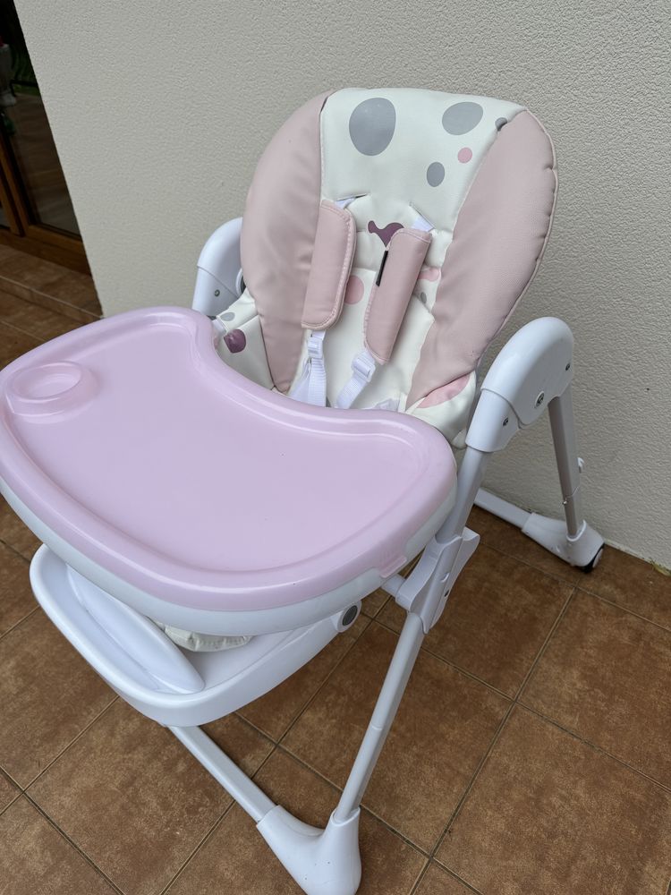 Różowe krzesełko do karmienia Kinderkraft Yummy regulowane