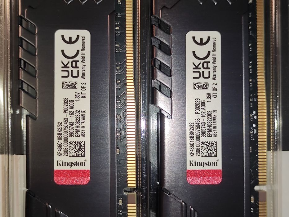 DDR4 32GB(2x16) 3600 CL18 Kingston Fury Beast майже нова. Торг.