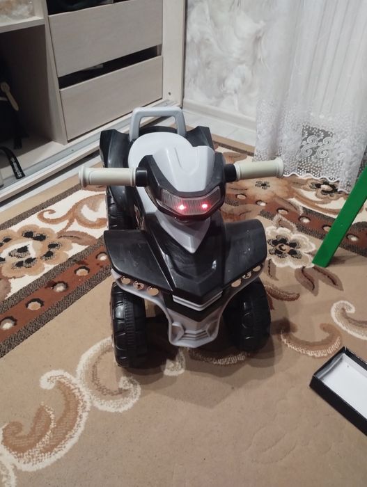 Машинка-каталка Caretero (Toyz) Mini Raptor
