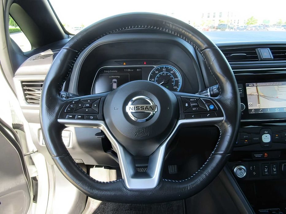 Nissan LEAF      2019