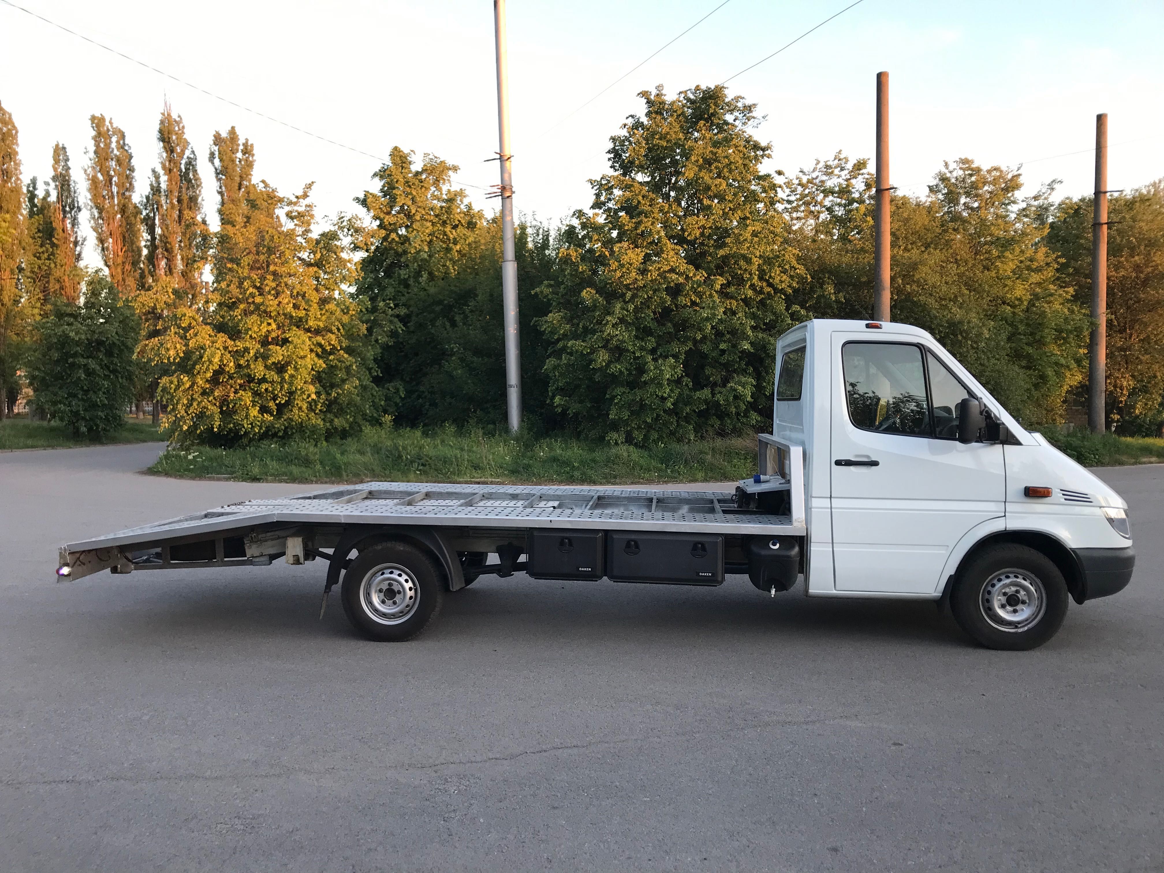 Mercedes Sprinter 2.7 Евакуатор