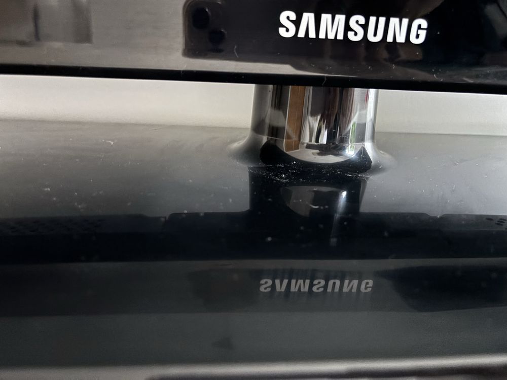 TV Samsung 42” Plasma HD