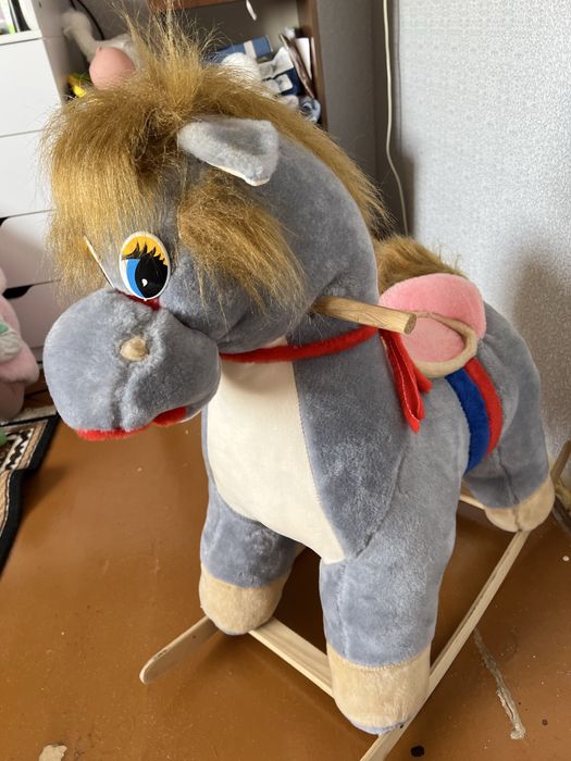 Кінь гойдалка дитяча