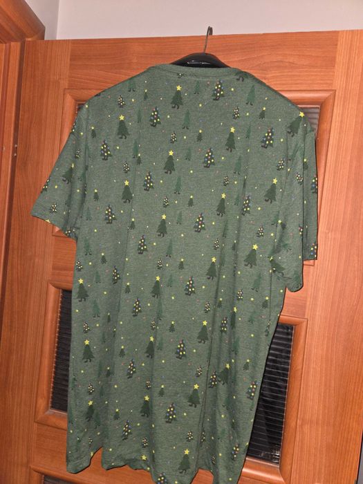 Świąteczna koszulka męska Reserved