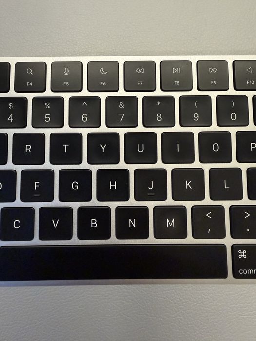Klawiatura APPLE Magic Keyboard z Touch ID Lightning Black