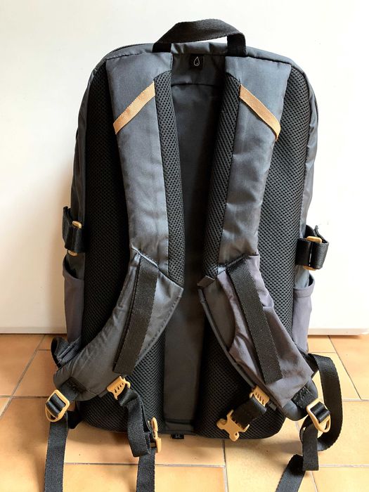 Mochila Quechua NH Escape 20L