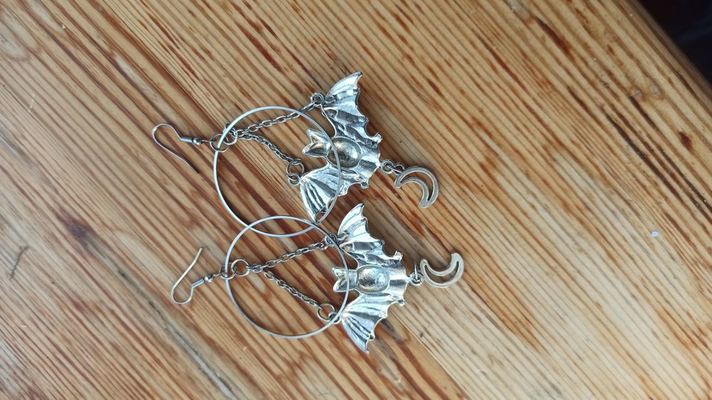 сережки кажани, в хорошому стані